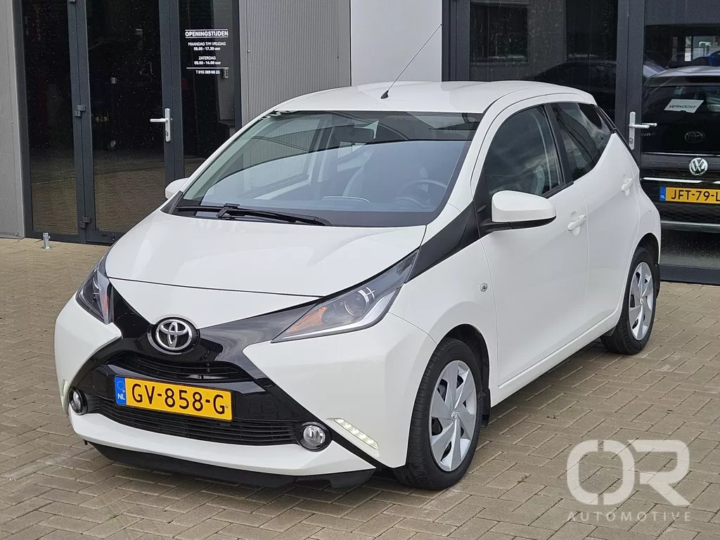 Toyota Aygo 1.0 VVT-i x-play Automaat Cam NL-auto NAP