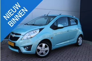 Chevrolet Spark 1.2 16V LTZ 5-drs Airco PDC Trekhaak Keurig nette auto met nieuwe APK