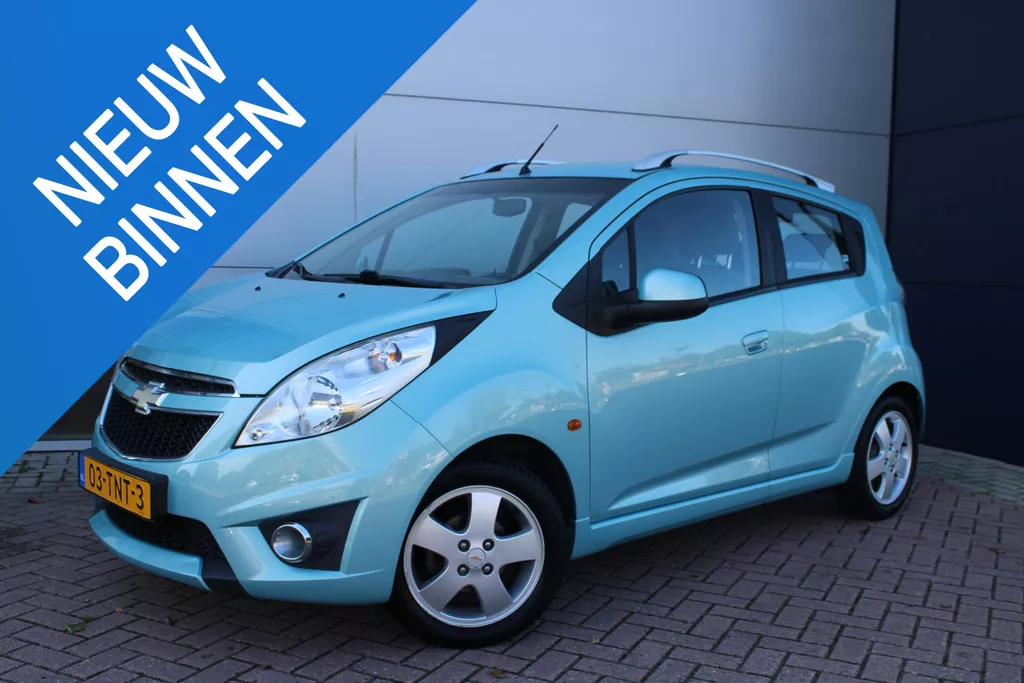 Chevrolet Spark 1.2 16V LTZ 5-drs Airco PDC Trekhaak Keurig nette auto met nieuwe APK