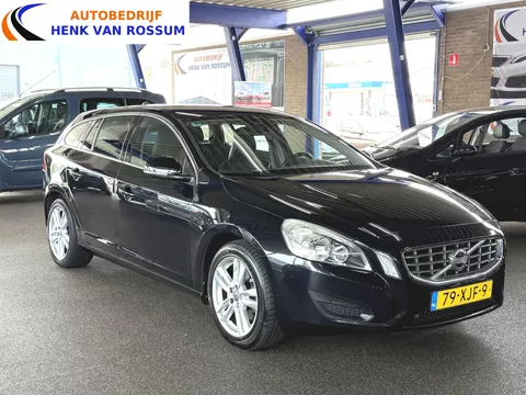 Volvo V60 1.6 T3 Momentum Clima | Cruise | Navi | PDC | Leer.