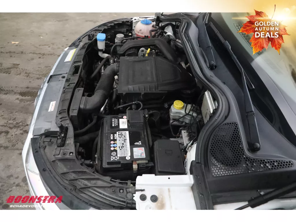 Audi A1 Sportback 1.0 TFSI Navi Airco Cruise PDC 120.448 km! Audi A1 Sportback 1.0 TFSI Navi Airco Cruise PDC 120.448 km!