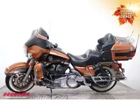 Harley-Davidson Electra Glide FLHTCU Ultra Classic ABS Radio Cruise 16.105 Mijl! Foto