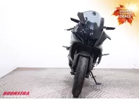 Yamaha R7 ABS LED Akrapovic Foto