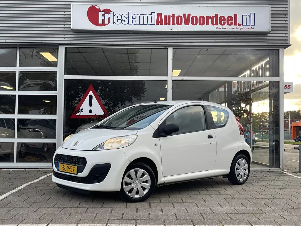 Peugeot 107 1.0 Access Accent /nieuwe APK bij aflevering/