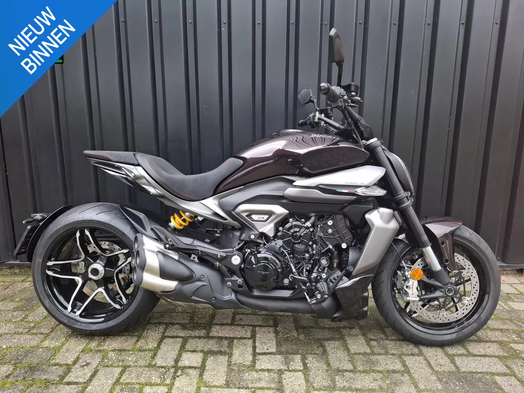 Ducati XDiavel V4