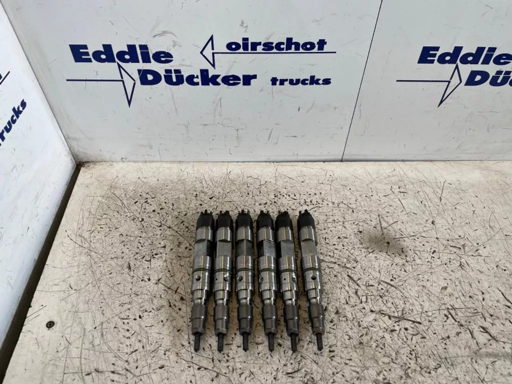 MAN 51.10100-6189 INJECTOR SET D3876 LF