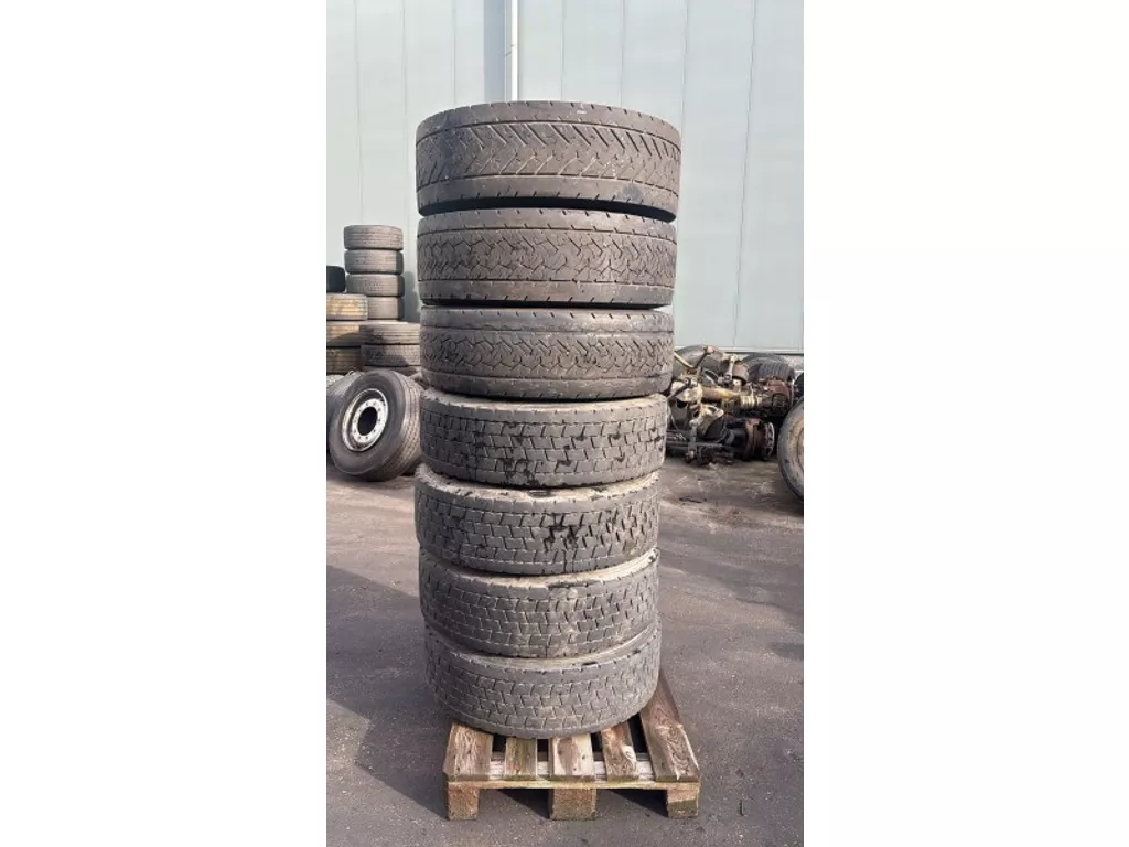 Diverse 295/60R22.5 (MORE PIECES IN STOCK)
