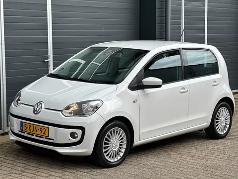 Volkswagen up! HIGH 1.0 NAVI CRUISE CONTROL