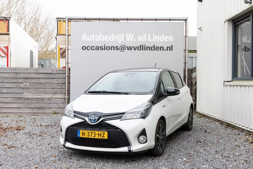 Toyota Yaris 1.5 Hybrid VolcanoEd