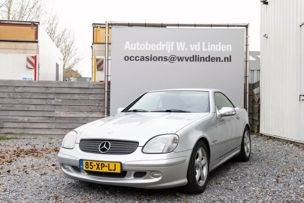 Mercedes-Benz SLK 320