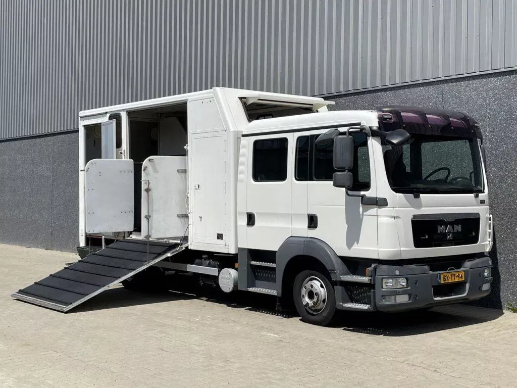 MAN TGL 8.180 / Paardenwagen / Only 97.298 km / Ex Overheid / Euro5 EEV / NL Truck