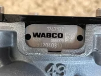 DAF 1747137 TRAILER CONTROL VALVE WABCO 4802040310 (NEW) Foto