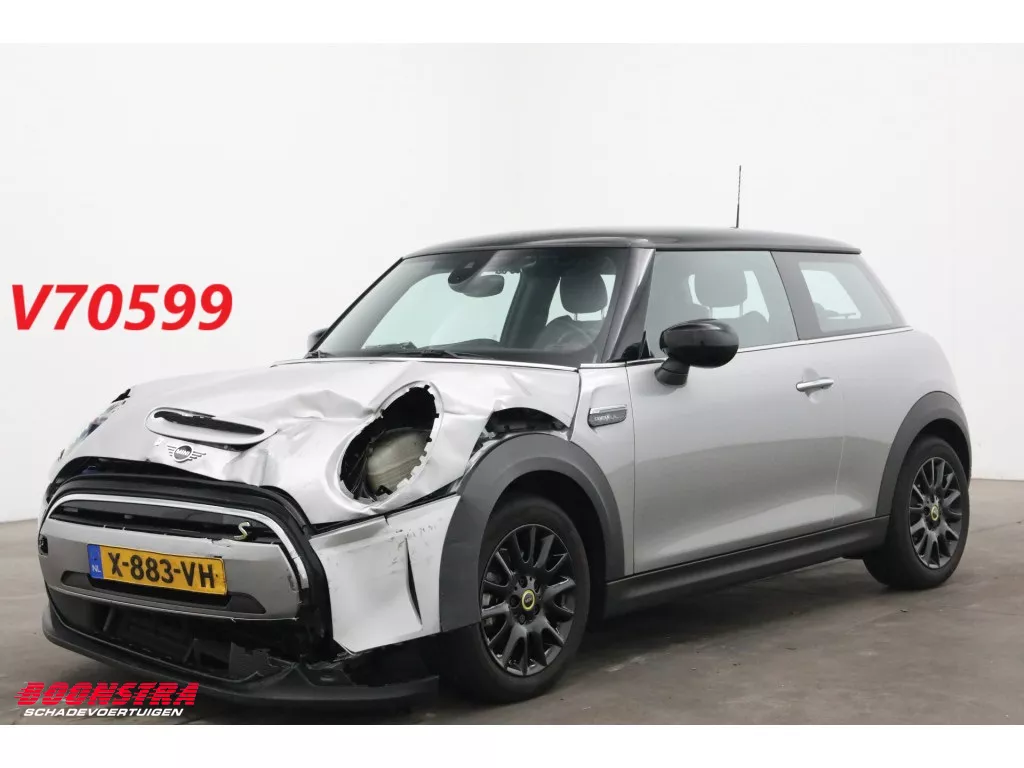 MINI Electric Cooper SE Camden Edition 33 kWh LED Navi Clima Cruise SHZ PDC