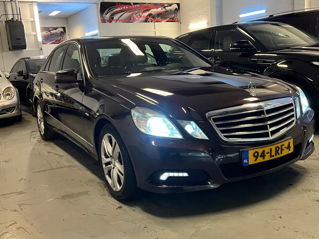 Mercedes-Benz E-klasse 220 CDI Avantgarde Navi Clima Led Mercedes-Benz E-klasse 220 CDI Avantgarde Navi Clima Led