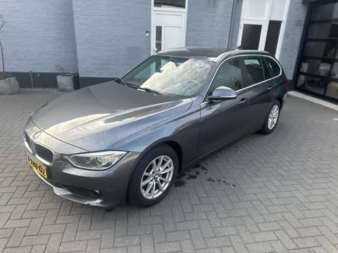 BMW 3-serie Touring 316i | LEER | TREKHAAK | XENON | ELEK. ACHTERKLEP | BMW 3-serie Touring 316i | LEER | TREKHAAK | XENON | ELEK. ACHTERKLEP |