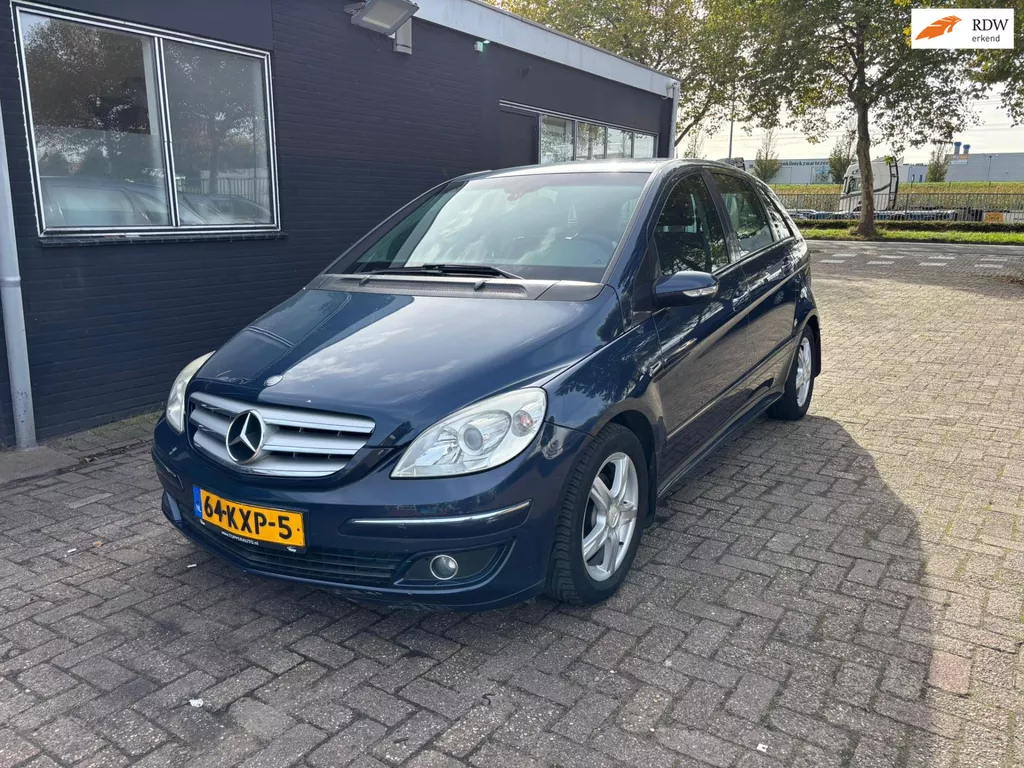 Mercedes-Benz B-klasse 150 AUTOMAAT LEES!!