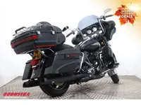Harley-Davidson 110 FLHTCUSE CVO Ultra Classic 110 FLHTCUSE8 CVO Ultra Classi 110 Years Ed. Radio Cruise LED ABS Foto