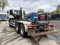 DAF CF 480 HAAKARM/ROLL-OFF TIPPER Foto