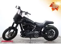 Harley-Davidson Street Bob FXDBP Dyna 103 Vance Hines Foto