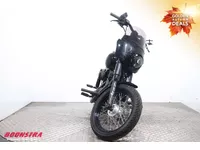 Harley-Davidson Street Bob FXDBP Dyna 103 Vance Hines Foto