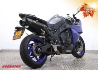 Yamaha YZF YZF-R1 Akrapovic BY 2015 Foto