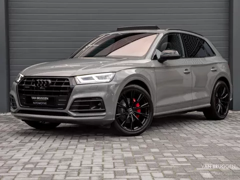 Audi Q5 50 TFSI e quattro S-Line Pano Trekh Luchtv RS-Stoelen B&amp;O Sfeer