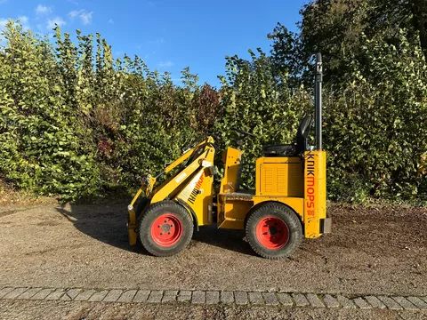 Knikmops 100 | Bouwjaar 2018 | 4600 uur