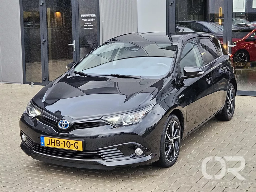 Toyota Auris 1.8 Hybrid Dynamic Stoelvw Cam DAB LM17