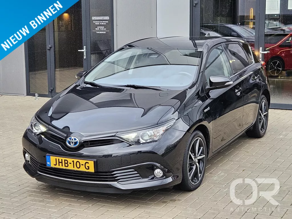 Toyota Auris 1.8 Hybrid Dynamic Stoelvw Cam DAB LM17