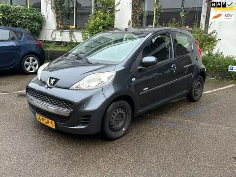Peugeot 107 1.0-12V Millesim 200 / Airco/ 5 deurs