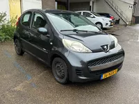Peugeot 107 1.0-12V Millesim 200 / Airco/ 5 deurs Foto
