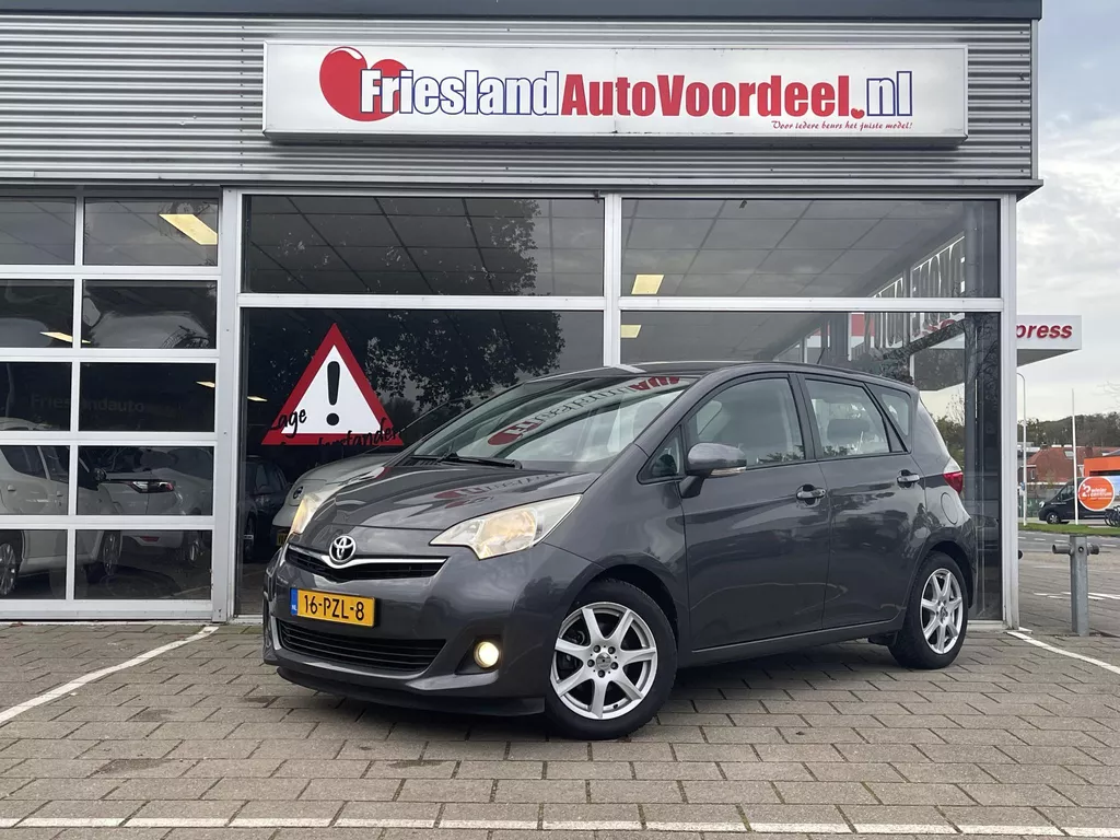 Toyota Verso-S 1.3 VVT-i Aspiration /Cruise/Clima/NAVI/Camera/Trekhaak/
