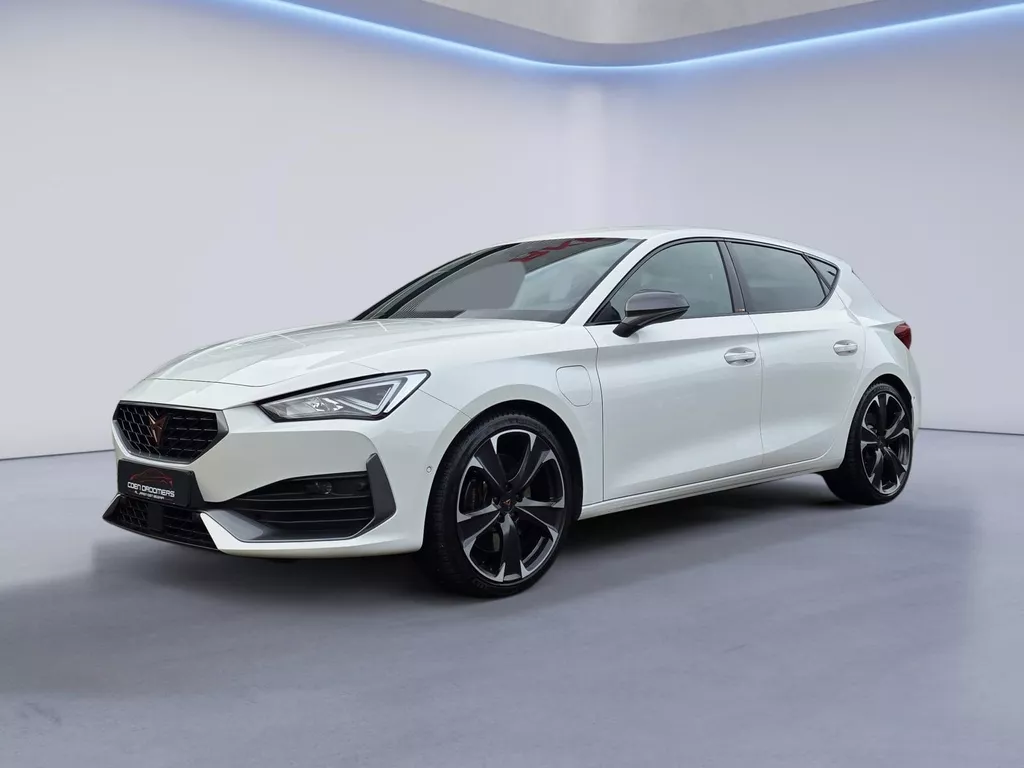 CUPRA Leon 1.4 e-Hybrid VZ Performance 245pk/Apple Carplay/Parkeersens. rondom+camera/ACC/Stoel&amp;Stuurverw./DAB+/DCC/19''LMV/(MET GARANTIE*)