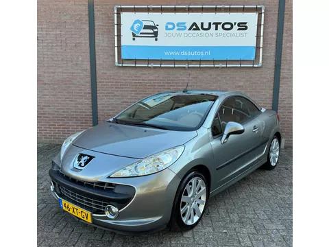 Peugeot 207 CC 1.6 VTi F&eacute;line