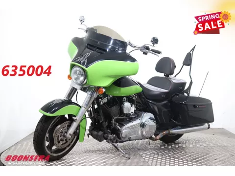 Harley-Davidson Street Glide FLHX LED RC Exhaust