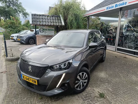 Peugeot 2008 1.2 PureTech Active //Trekhaak//1e eigenaar//4-seizoenenbanden