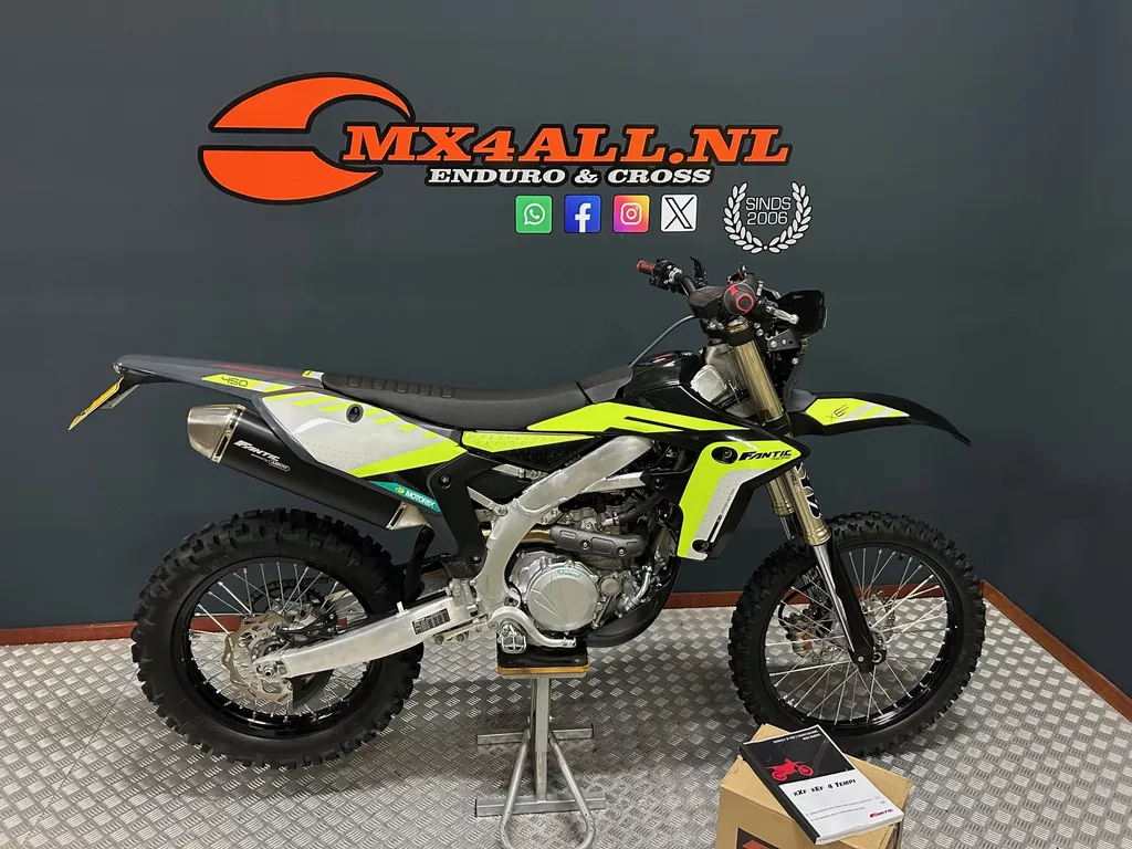Fantic XEF Yamaha 450 Enduro / Supermoto Black Edition uur Nieuw ! WR 450 F KTM 450 EXC F