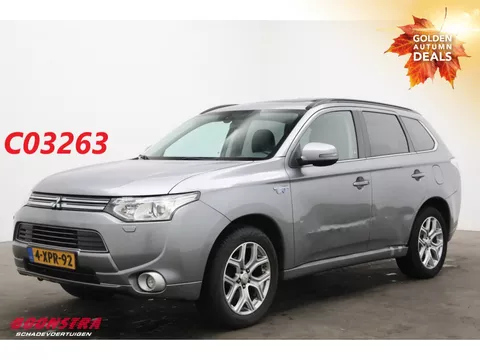 Mitsubishi Outlander 2.0 PHEV Instyle Schuifdak Leder Navi Clima Cruise Camera SHZ AHK