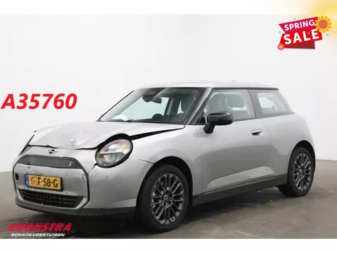 MINI Electric Cooper SE 54.2 kWh 218 PK LED Navi Cruise Camera