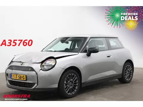 MINI Electric Cooper SE 54.2 kWh 218 PK LED Navi Cruise Camera