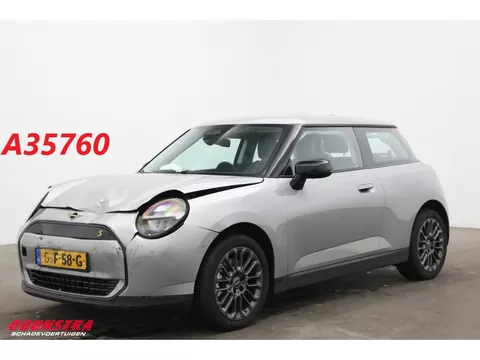 MINI Electric Cooper SE 54.2 kWh 218 PK LED Navi Cruise Camera