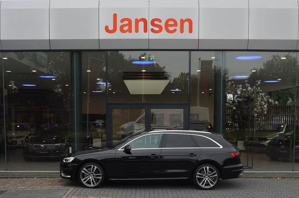 Audi A4 Avant 35 TFSI | Pano | Camera | Leder | Navi | 19&quot;