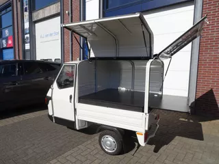 Piaggio Ape 50 Ape 50 Van 1x zijklep en werkblad(FOODTRUCK/RECLAME)