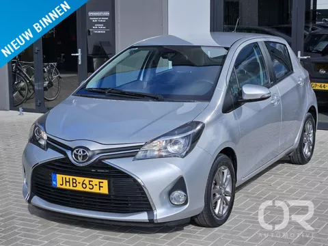 Toyota Yaris 1.3 VVT-i Edition-S Camera Stoelvw LM15