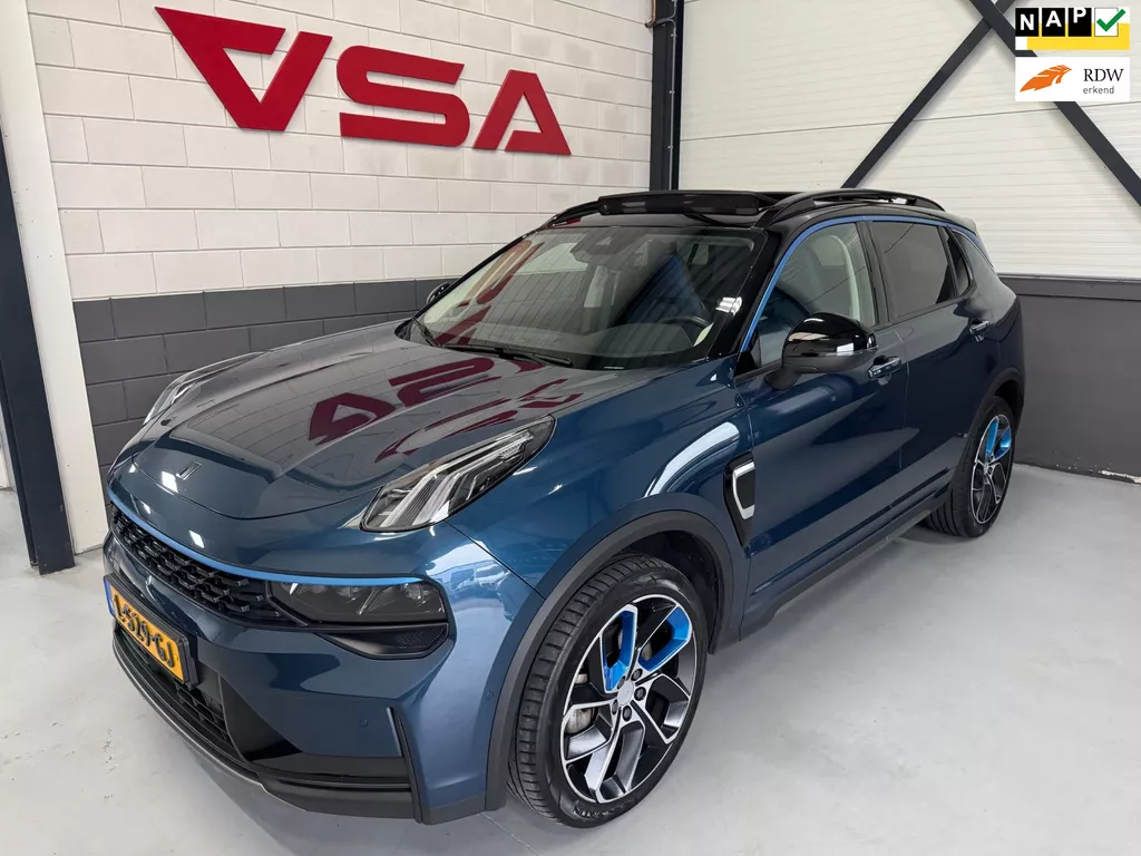 Lynk &amp; Co 01 1.5, NL, NAP, full-opties,Panorama,Camera,Carplay,DAB