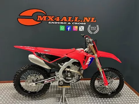 Honda CRF 250 RP 2023 / 2025 look slechts 21 uur !!