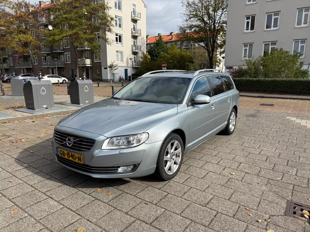 Volvo V70 2.0 D4 Nordic+ Leder Panorama Euro 6 NW APK