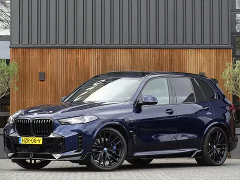 BMW X5 X5 50e X-drive 490PK / M- Individual / B&amp;W / Carbon / 2024