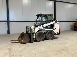 te koop bobcat s100/553 schranklader