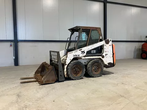 te koop bobcat s100/553 schranklader